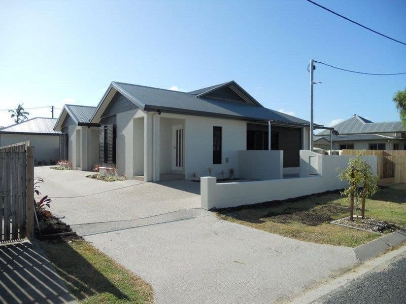 2/20 Forth Street, South Mackay QLD 4740, South Mackay - Image 1