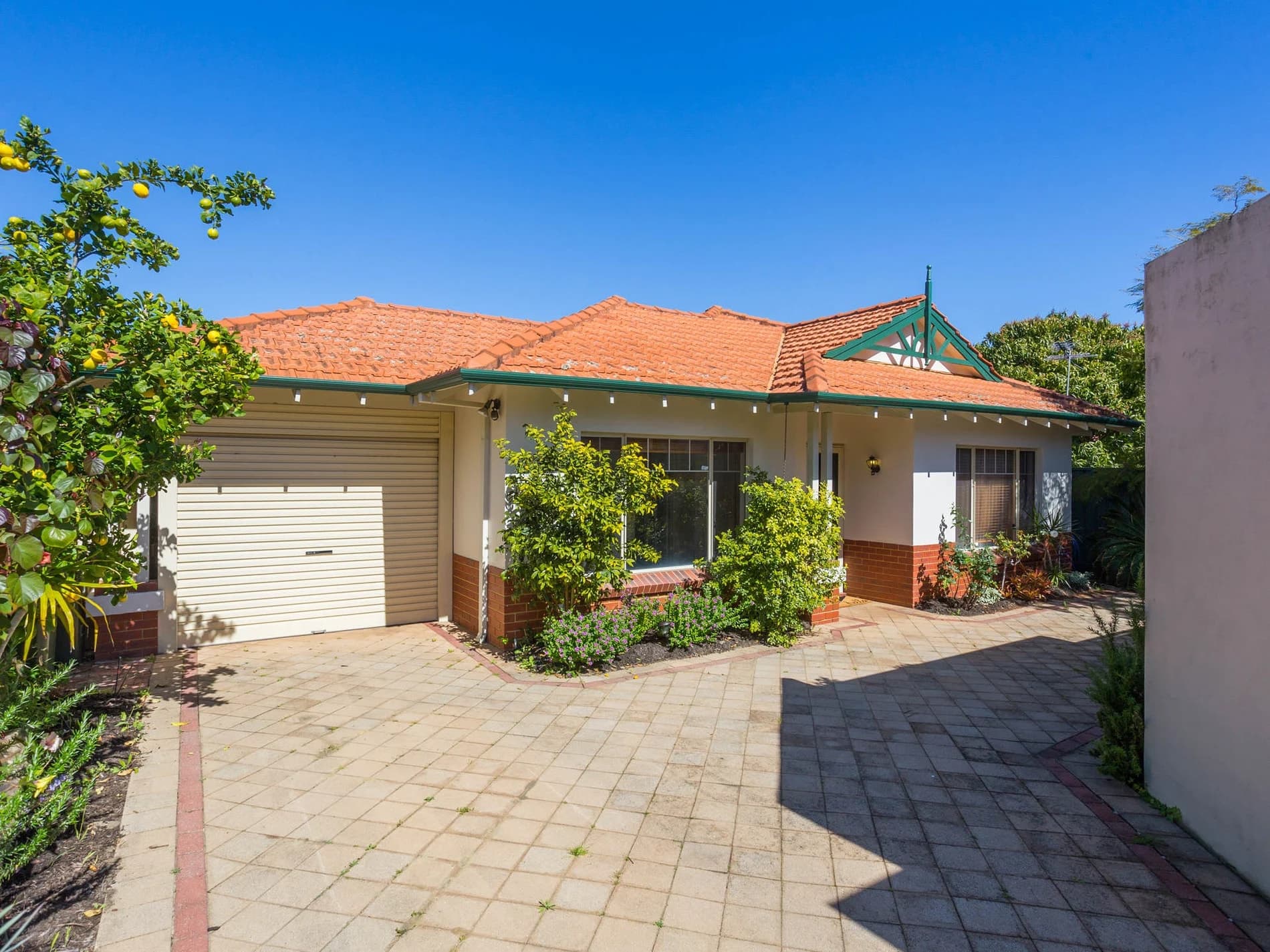 6/27 Falkirk Avenue, MAYLANDS WA 6051, Inglewood - Image 1