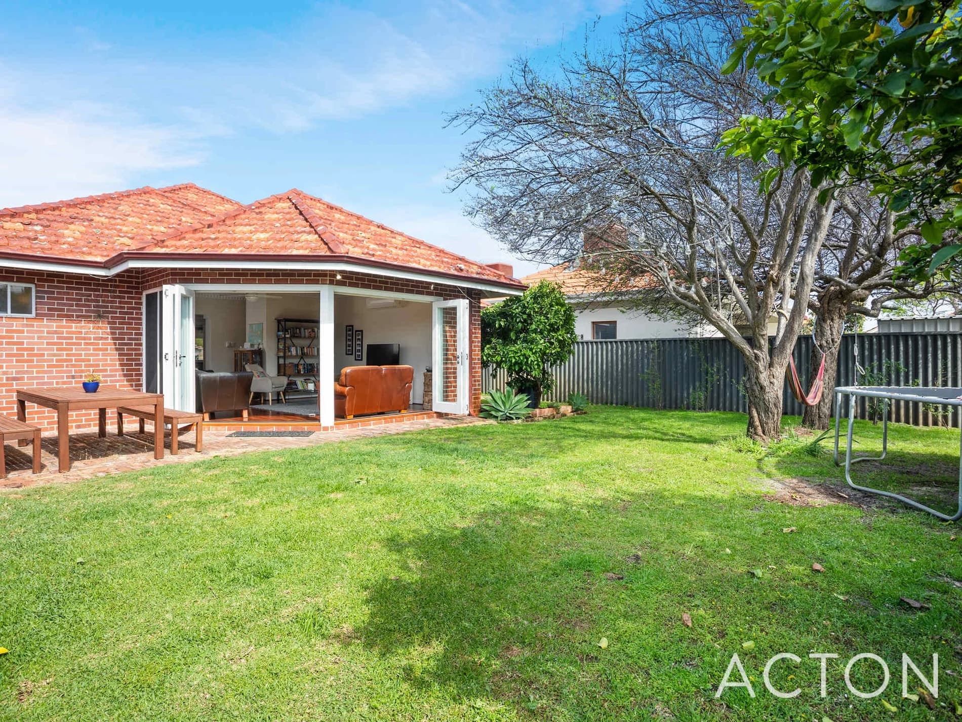 6/27 Falkirk Avenue, MAYLANDS WA 6051, Inglewood - Image 1