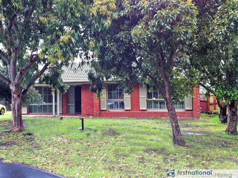 12 Kara Walk, Cranbourne VIC 3977, Cranbourne - Image 1
