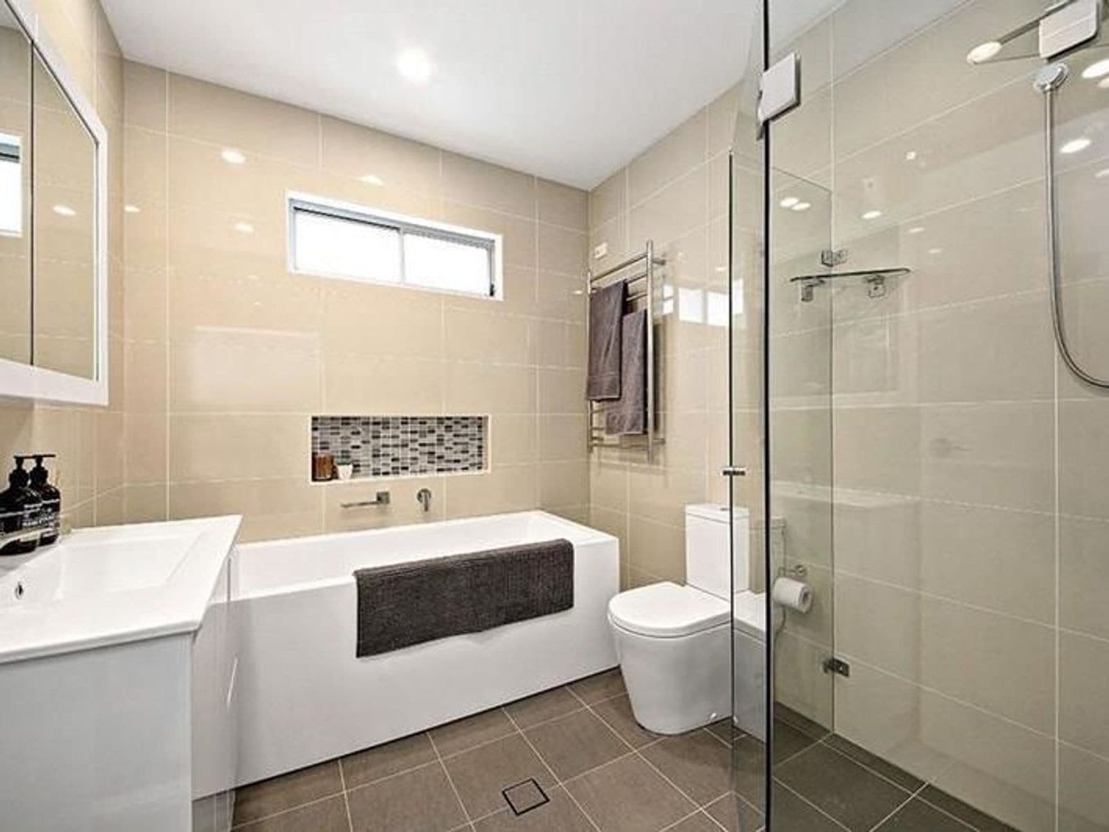 52 Hinemoa Street, Panania NSW 2213, Panania - Thumbnail 6
