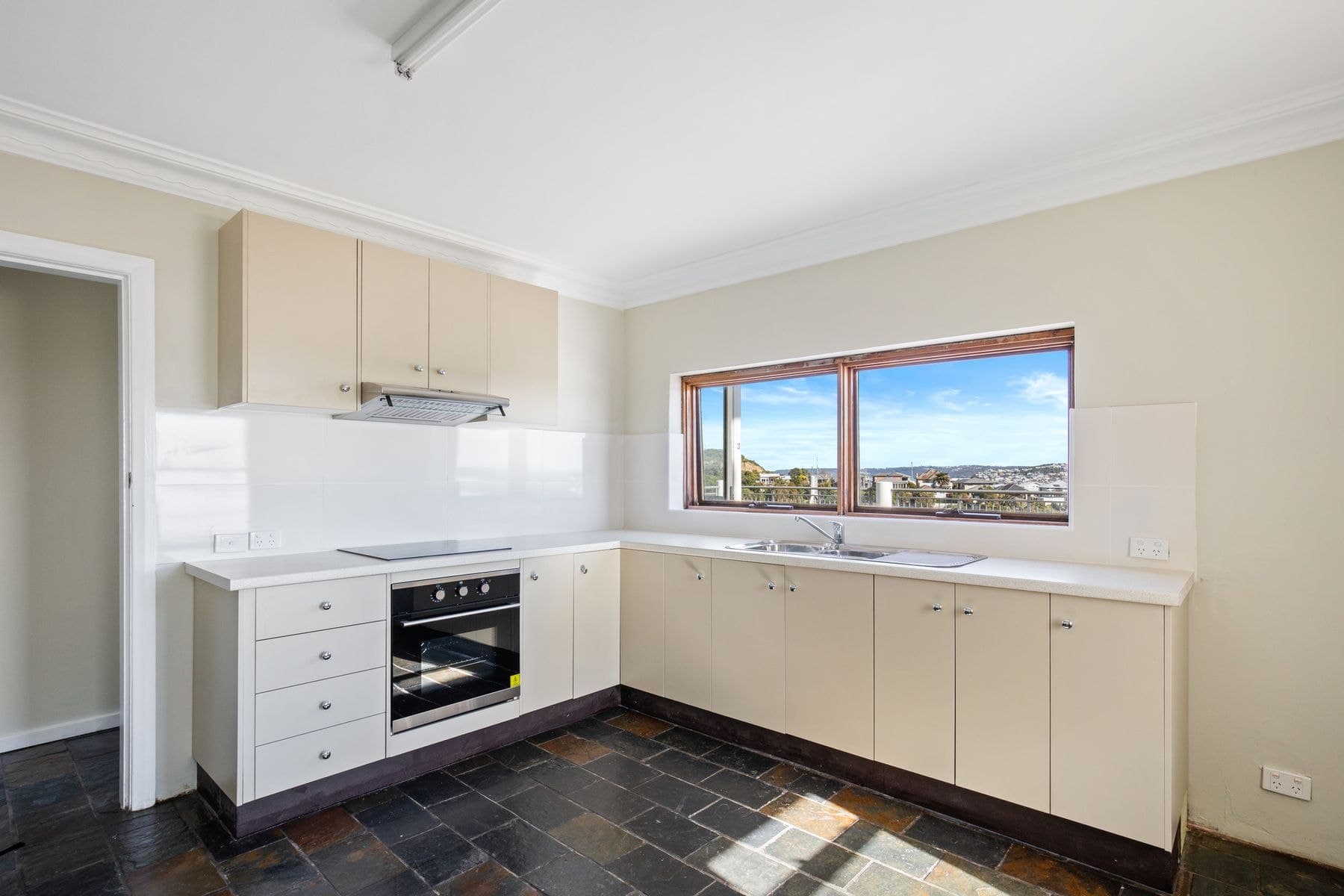 3/45 Nesca Parade, The Hill NSW 2300, The Hill - Thumbnail 3