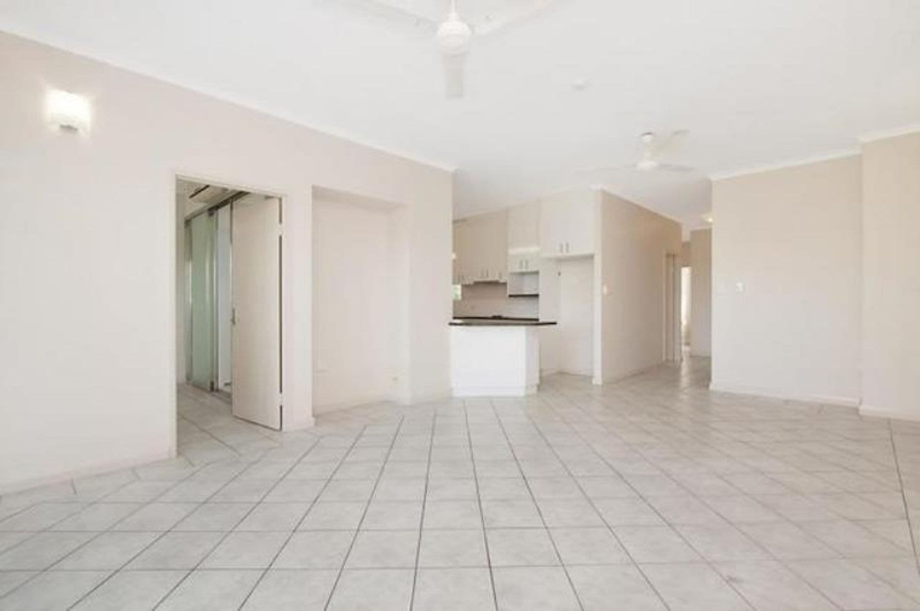 7/180 Smith Street, Larrakeyah NT 0820, Larrakeyah - Thumbnail 4