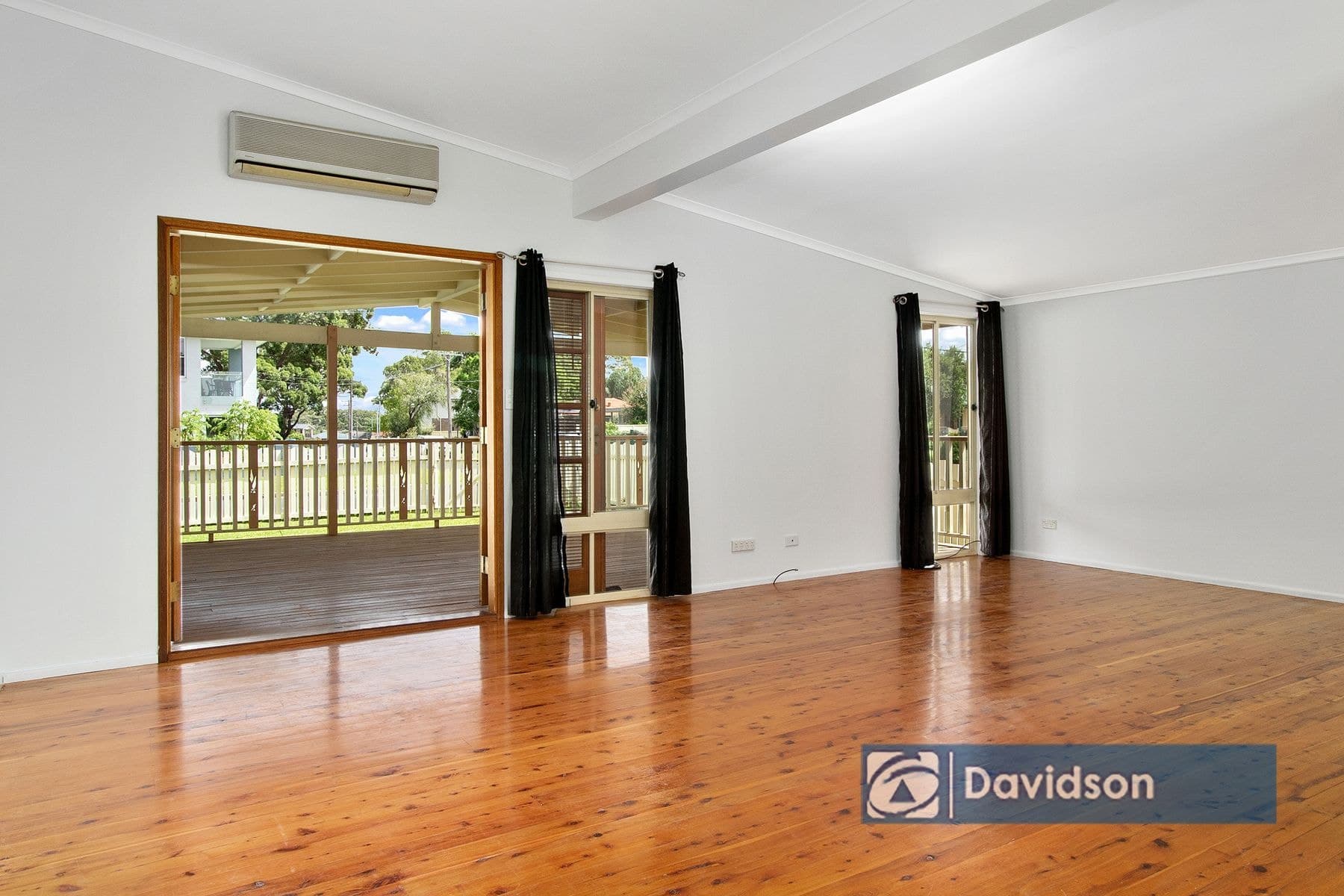 76 Miri Crescent, Holsworthy, NSW 2173, Holsworthy - Thumbnail 2