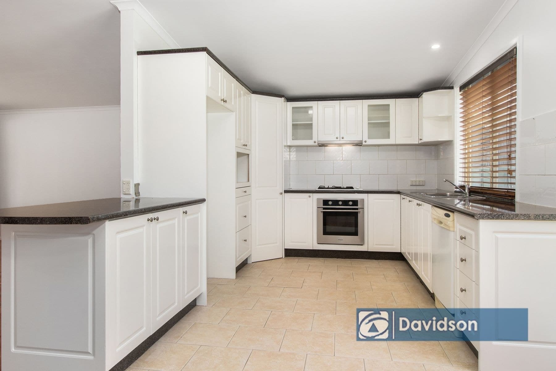 76 Miri Crescent, Holsworthy, NSW 2173, Holsworthy - Thumbnail 3