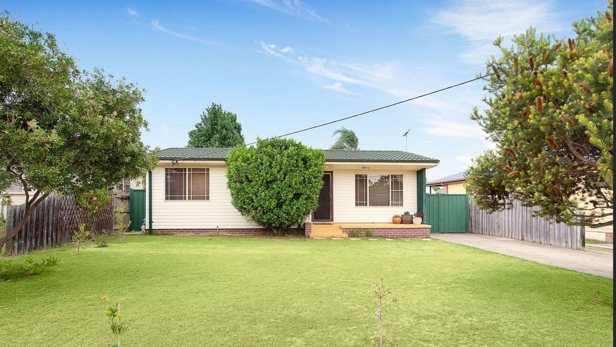 8 Tarakan Street, Holsworthy NSW 2173, Holsworthy - Image 1