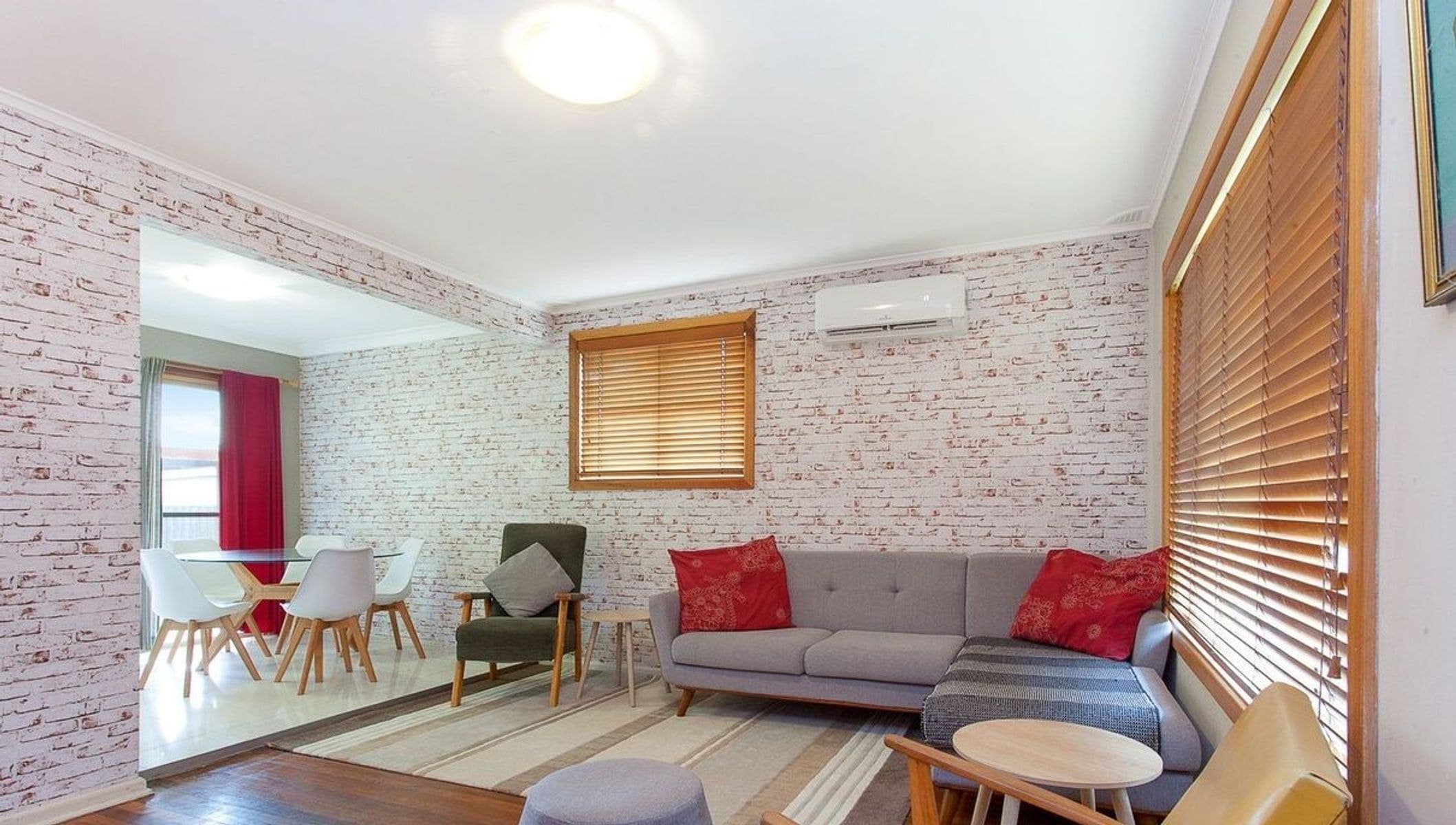 8 Tarakan Street, Holsworthy NSW 2173, Holsworthy - Thumbnail 2