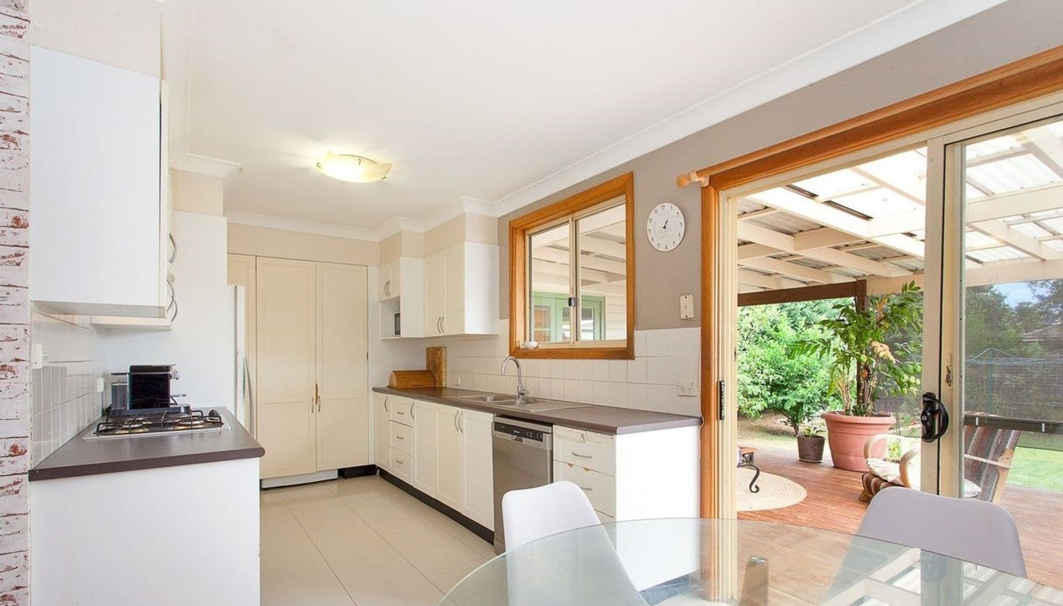 8 Tarakan Street, Holsworthy NSW 2173, Holsworthy - Thumbnail 4