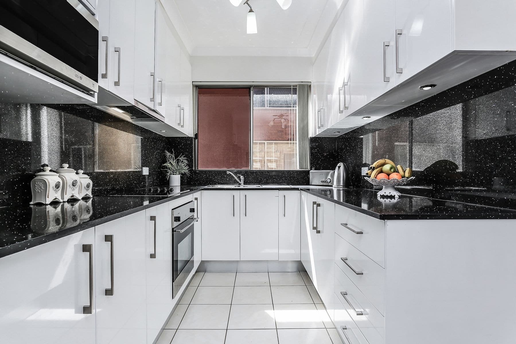 6/27 Cambridge Street, Penshurst NSW 2222, Penshurst - Image 1