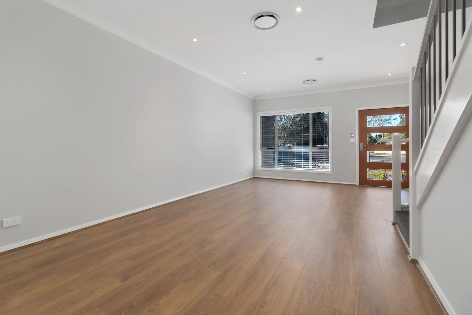 12 Wewak Street, Holsworthy NSW 2173, Holsworthy - Thumbnail 3
