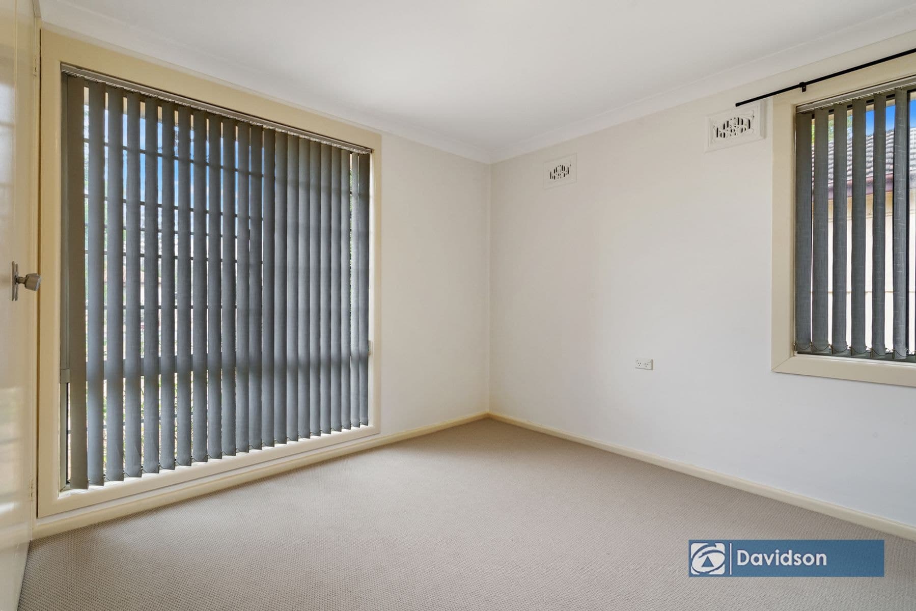56 Miri Crescent, Holsworthy, NSW 2173, Holsworthy - Thumbnail 4