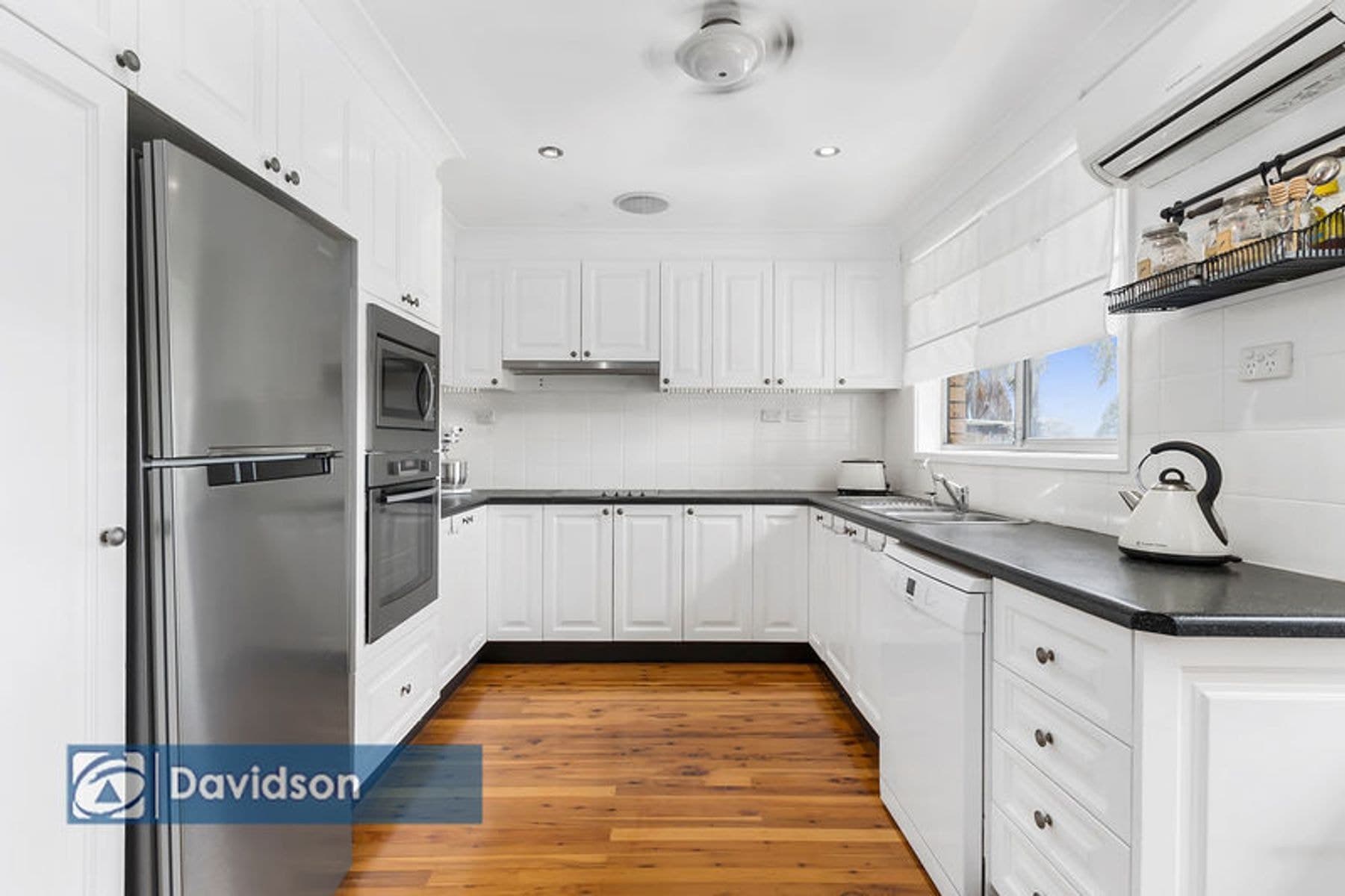 18 Queenscliff Drive, Woodbine NSW 2560, Woodbine - Thumbnail 3
