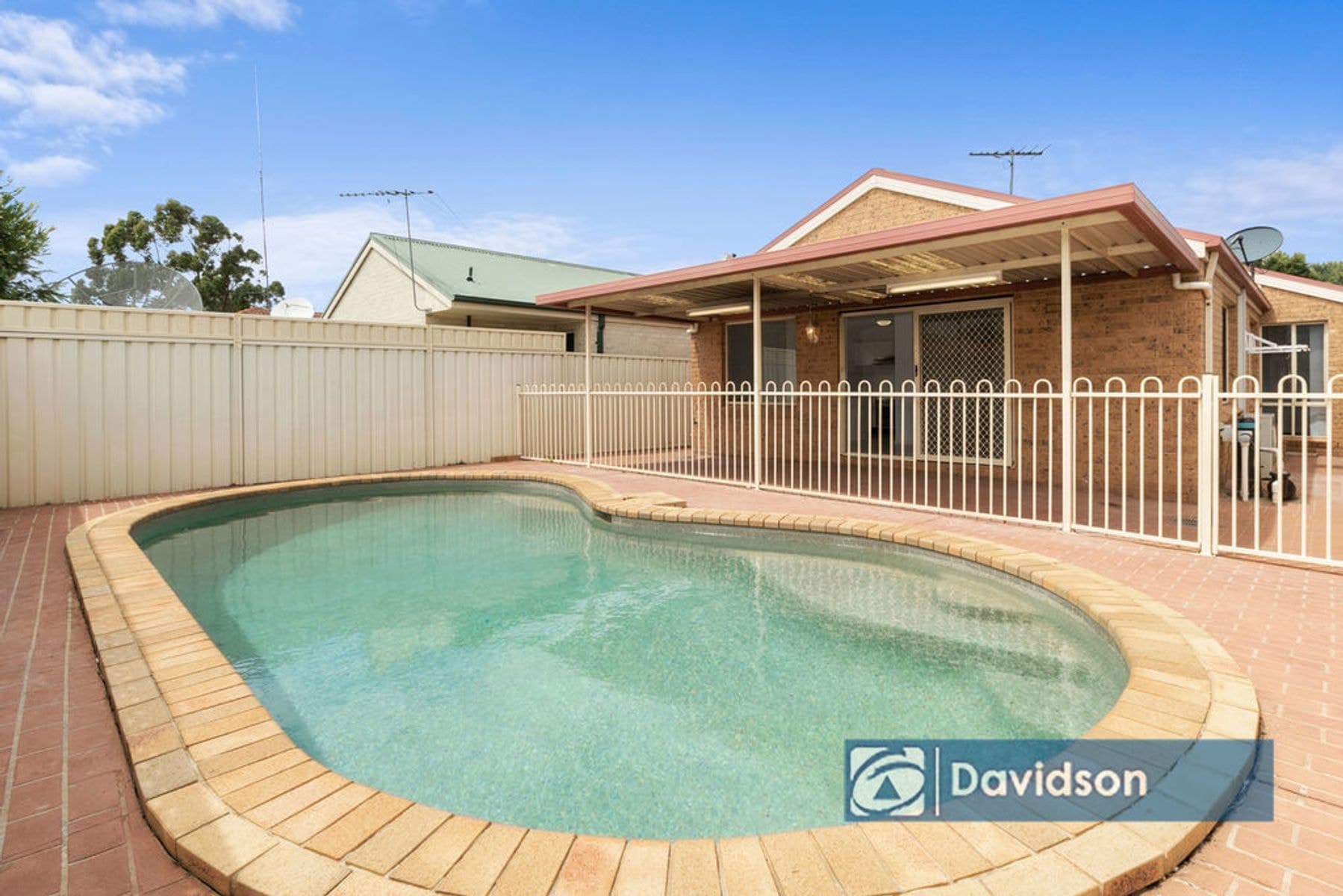 11 Wallcliffe Court, Wattle Grove NSW 2173, Wattle Grove - Thumbnail 2