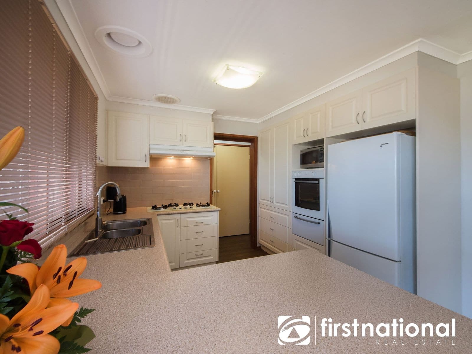 2 Brentnall Court, Hampton Park VIC 3976, Hampton Park - Thumbnail 3