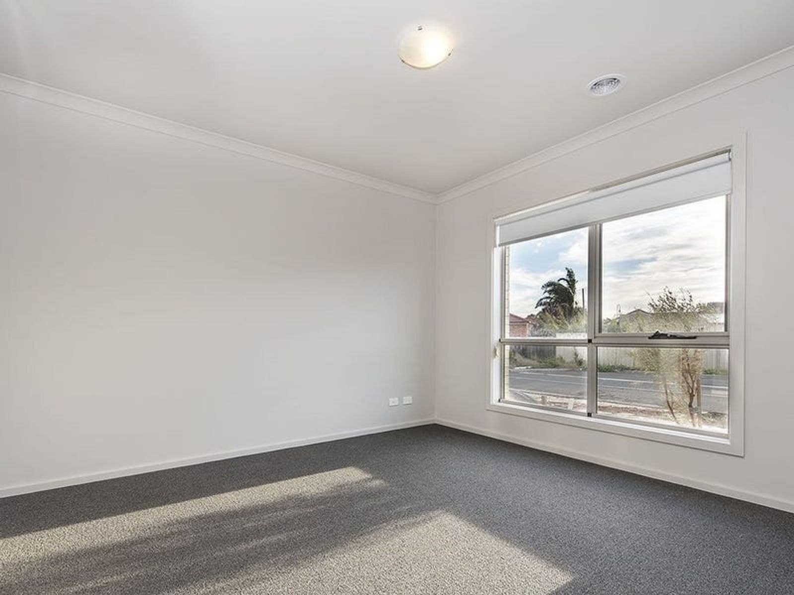 7 Mavi Avenue, Melton, VIC 3337, Melton - Thumbnail 4