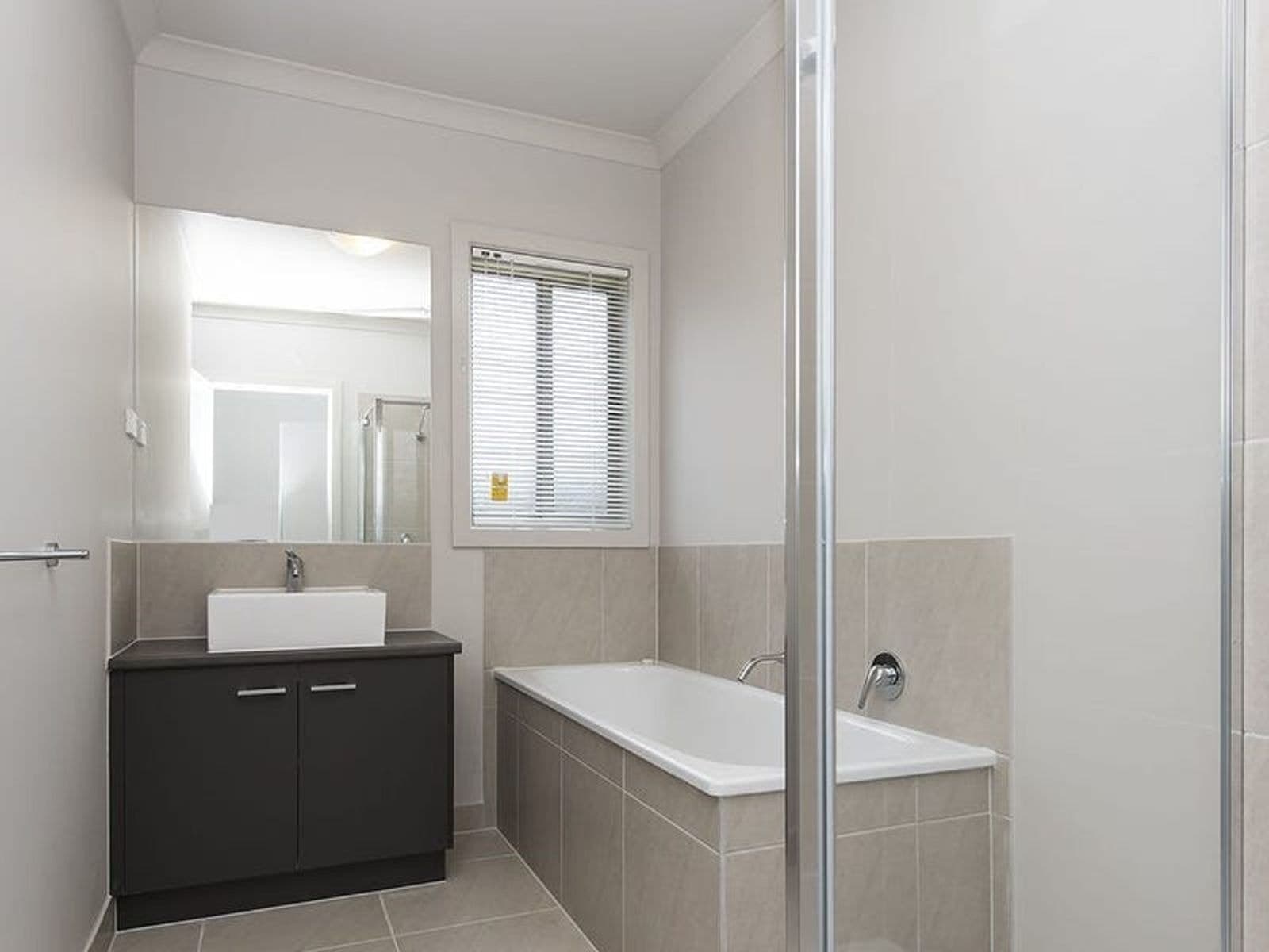 7 Mavi Avenue, Melton, VIC 3337, Melton - Thumbnail 5