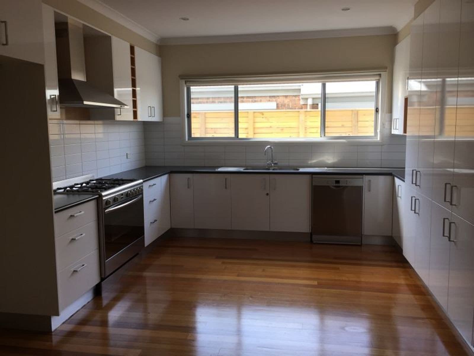 3 Park Avenue, Morwell, VIC 3840, Morwell - Thumbnail 2