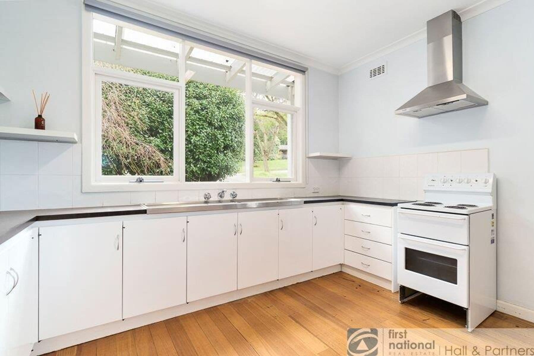 34 Brisbane Street, Berwick VIC 3806, Berwick - Thumbnail 3