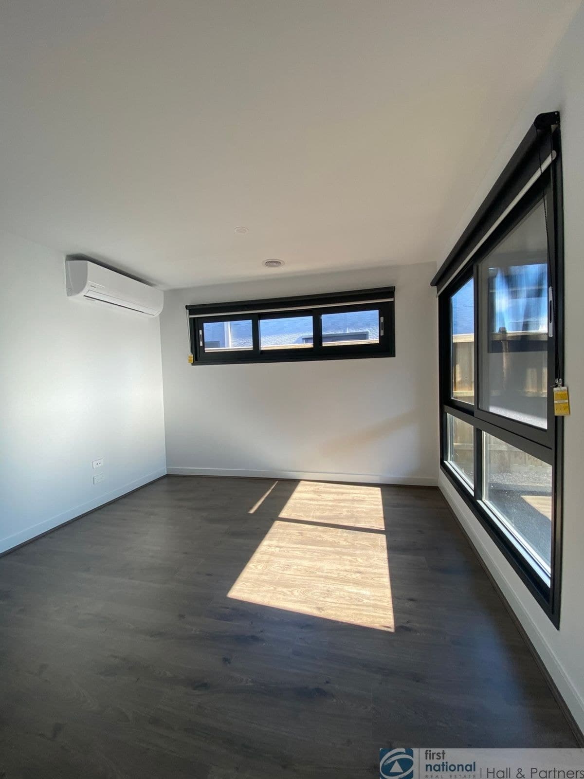 16 Rooney Road, Clyde North VIC 3978, Clyde North - Thumbnail 6