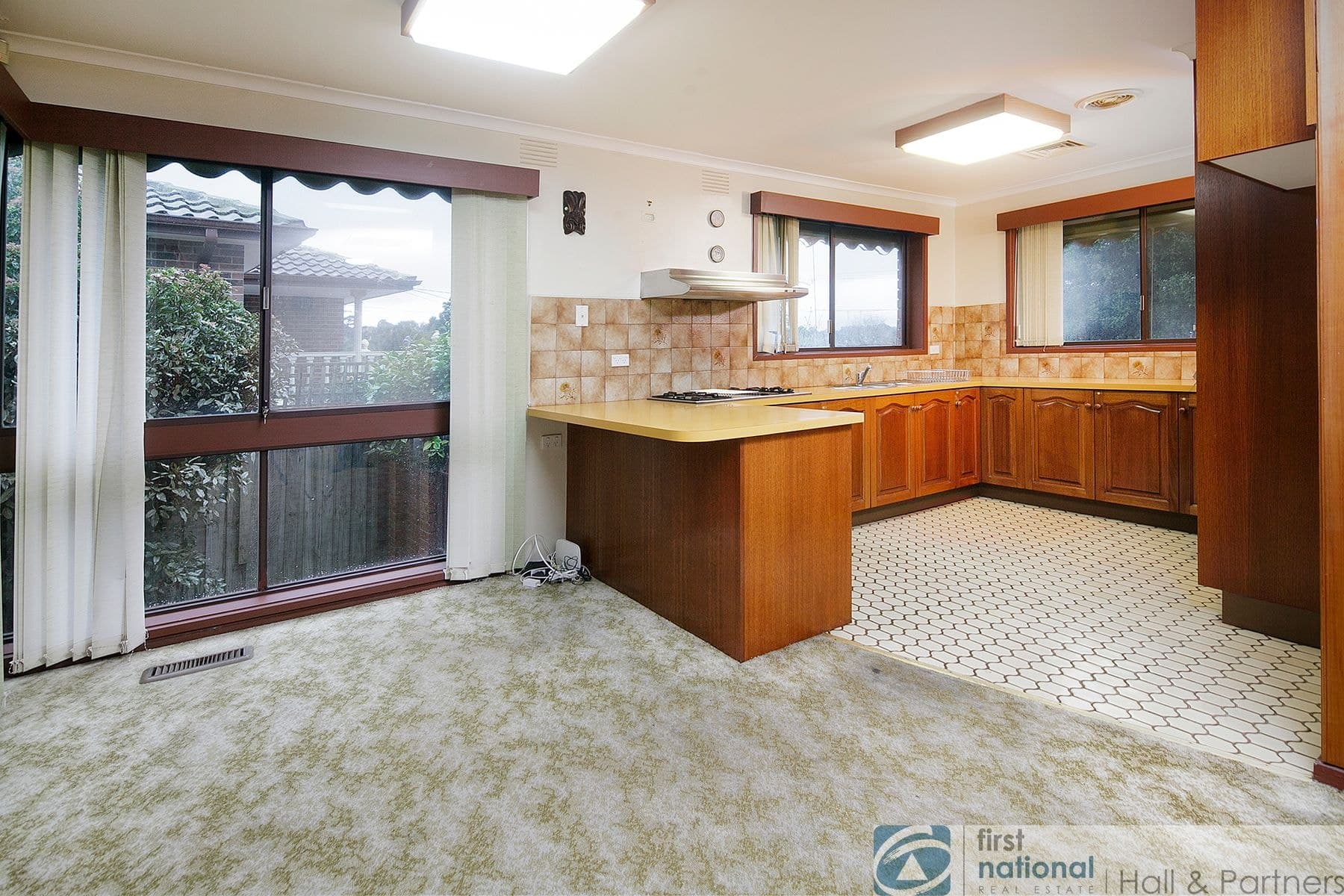 156 Outlook Drive, Dandenong North VIC 3175, Dandenong North - Thumbnail 3