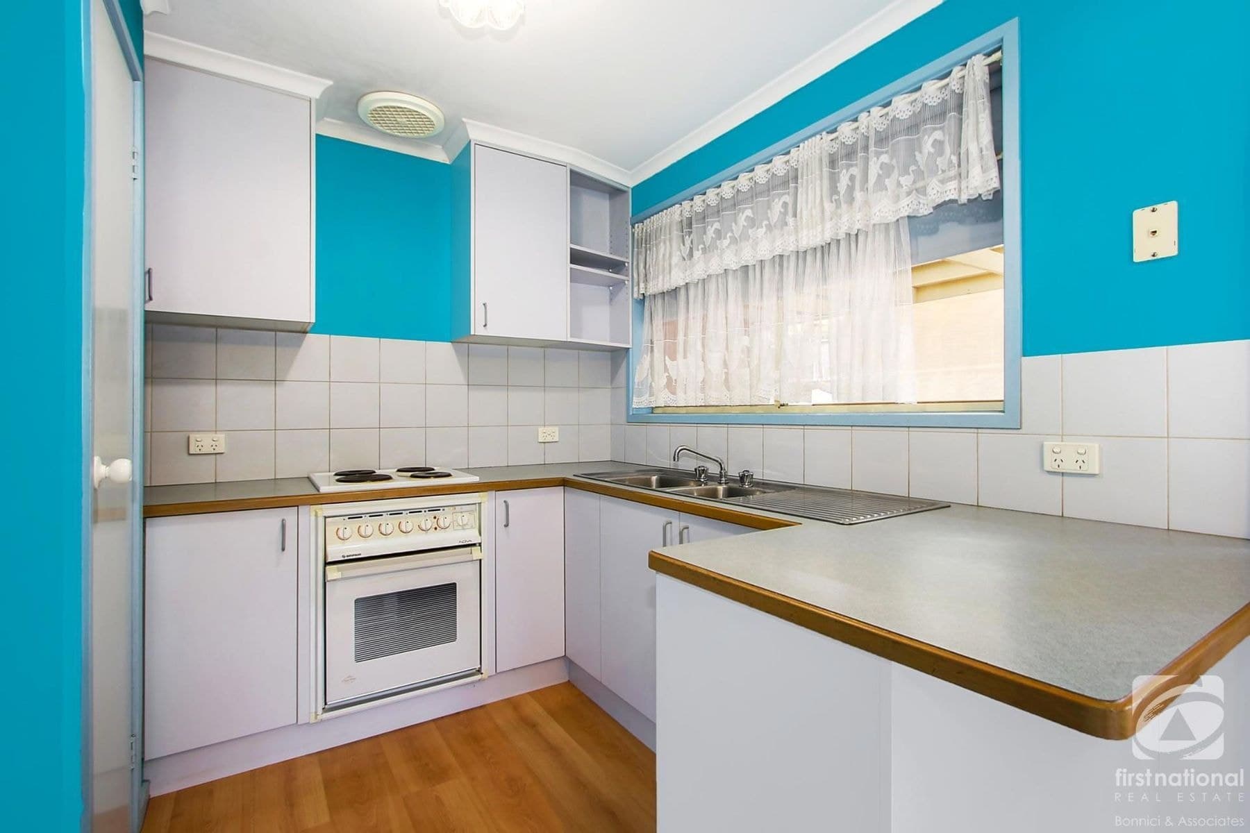 1/13 Billy Hughes Court, West Wodonga VIC 3690, West Wodonga - Thumbnail 2