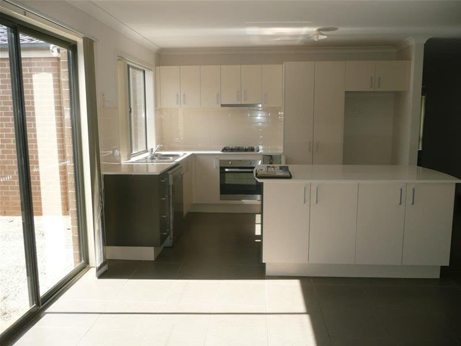 3 Goodenia Court, Bacchus Marsh VIC 3340, Bacchus Marsh - Thumbnail 2