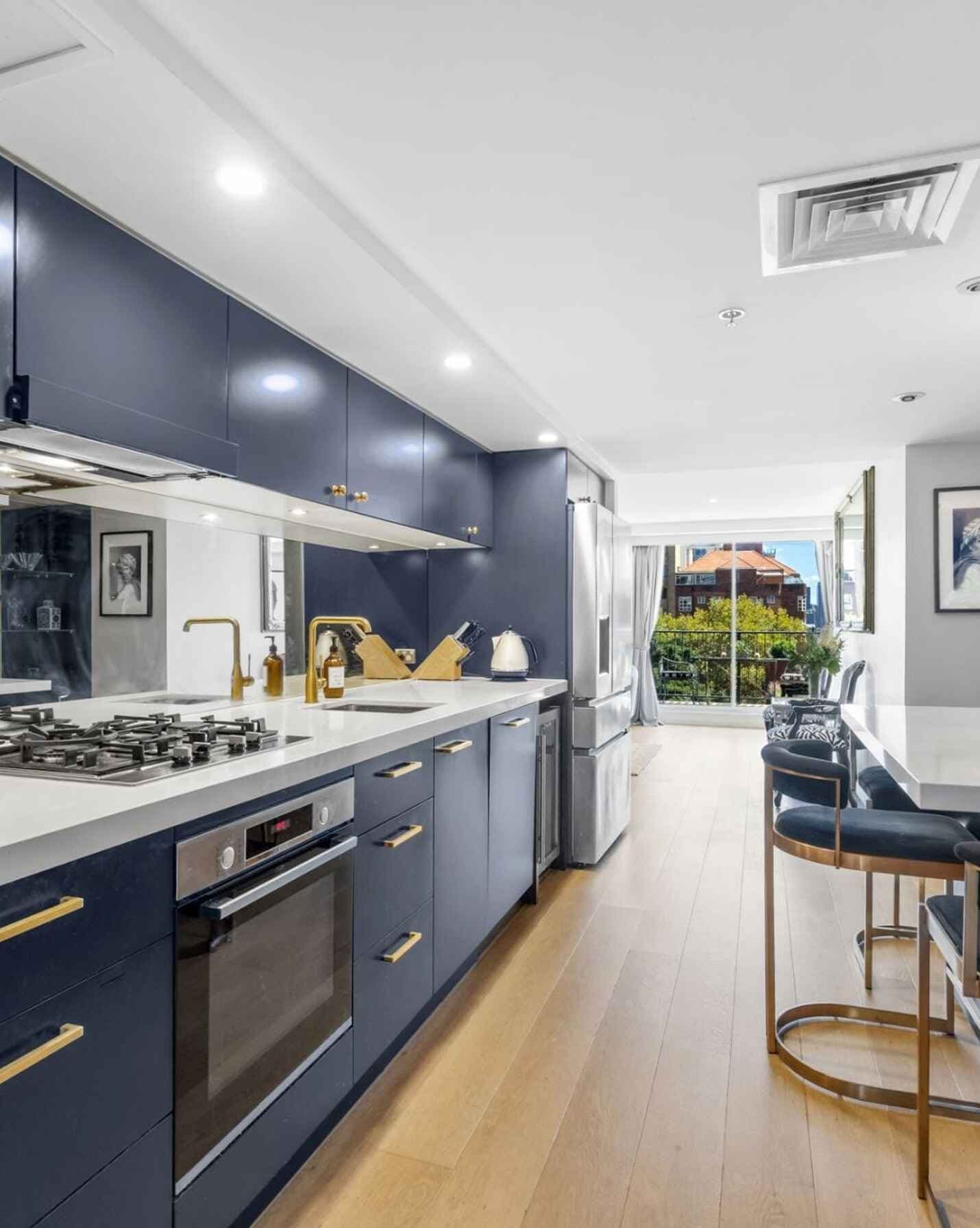 516/2A Elizabeth Bay Road Potts Point, Point - Thumbnail 4