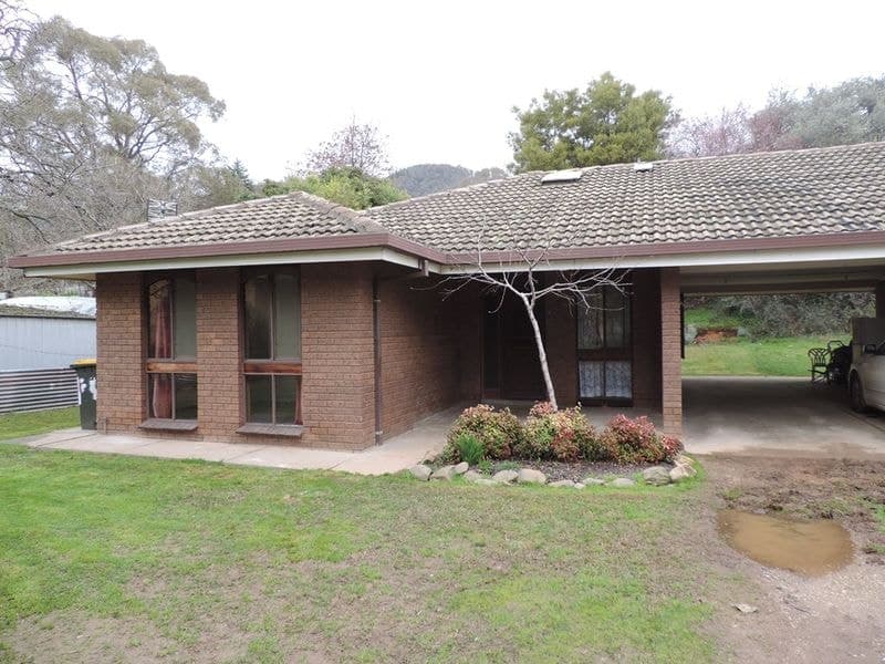 1/56 Cobden Street, Bright VIC 3741, Bright - Image 1