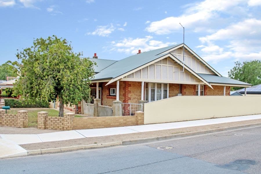 52 Standen Street, Murray Bridge SA 5253, Murray Bridge - Image 1