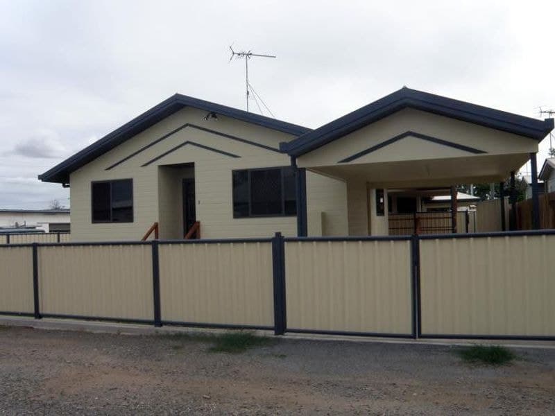 2/2 Park Street, Biloela QLD 4715, Biloela - Image 1