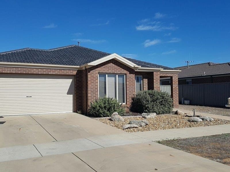 17 Elm Street, Echuca VIC 3564, Echuca - Image 1