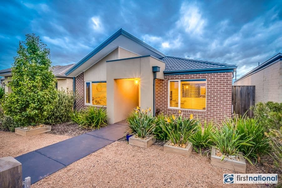8 Aqua walk, Point Cook VIC 3030, Point Cook - Image 1