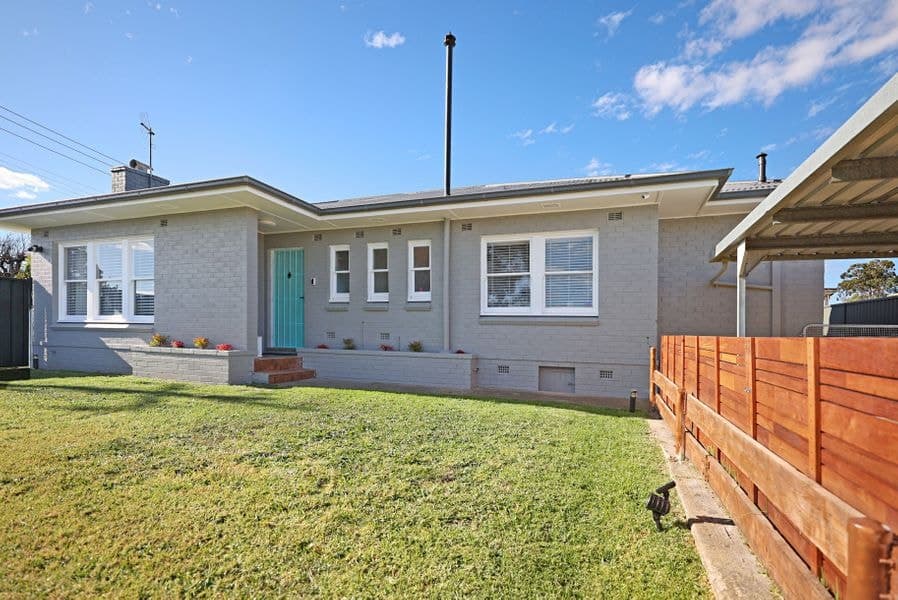204 Mitre Street, Bathurst NSW 2795, Bathurst - Image 1