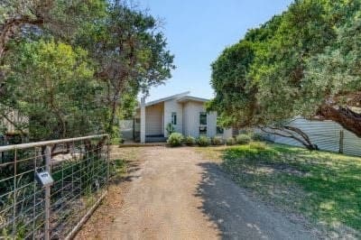 10 Amanda Crescent Venus Bay VIC, Venus Bay - Thumbnail 2