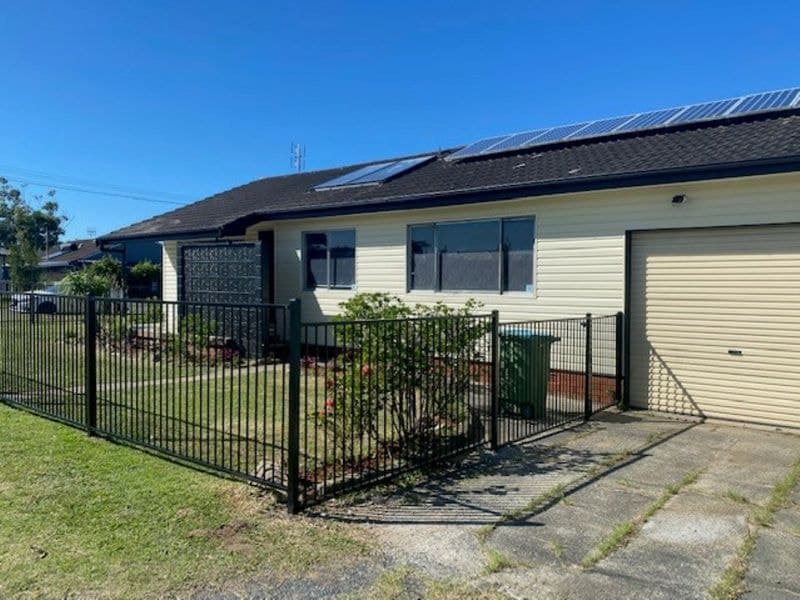 28 Merrendale Avenue, Gorokan NSW 2263, Gorokan - Image 1