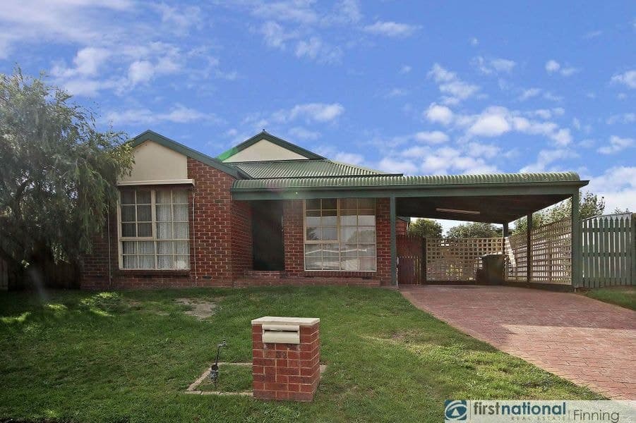 31 Hamilton Drive, Cranbourne North VIC 3977, Cranbourne North - Image 1