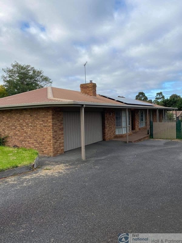 11 Balmoral Way, Pakenham VIC 3810, Pakenham - Image 1