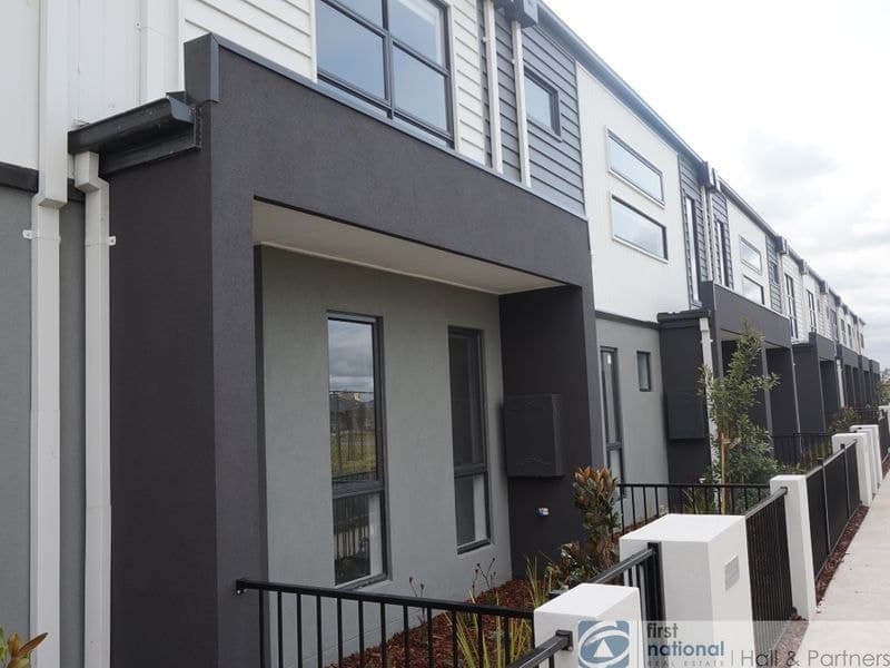 11 Carroll Walk, Pakenham VIC 3810, Pakenham - Image 1