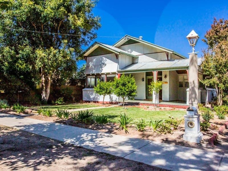 13 Dickson Street, Echuca VIC 3564, Echuca - Image 1