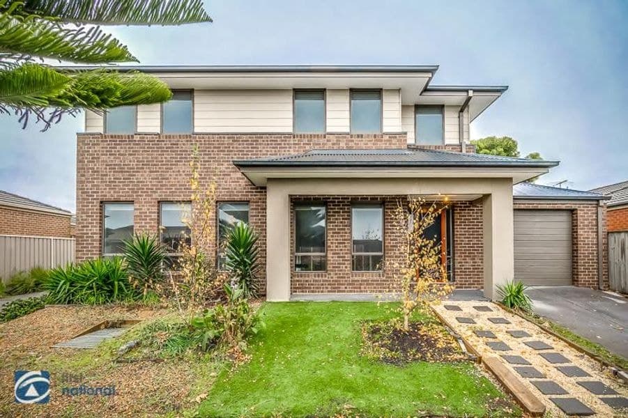 1/74 Lennon Boulevard, Point Cook VIC 3030, Point Cook - Image 1