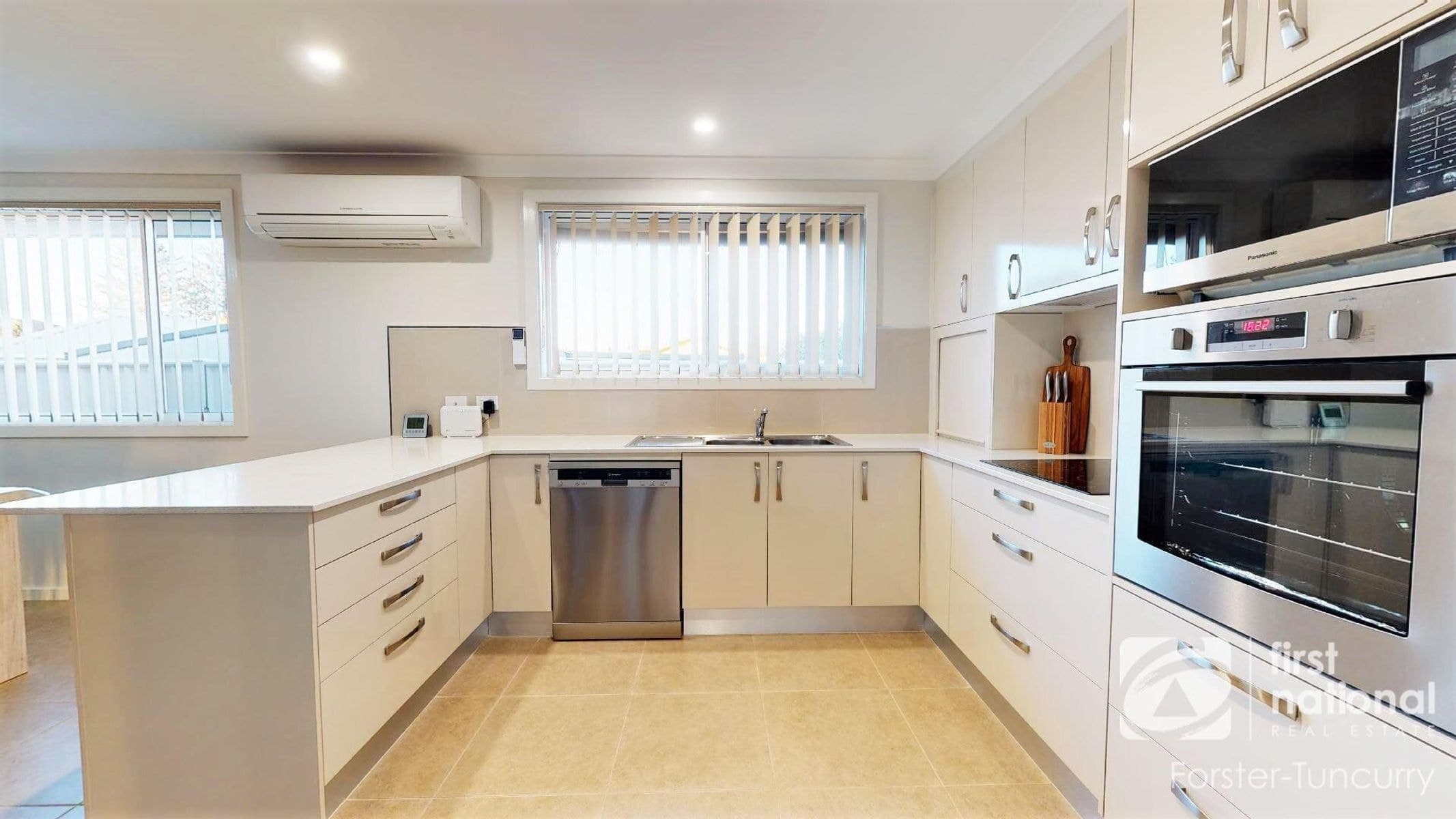 2/41 Parkes Street, Tuncurry NSW 2428, Tuncurry - Thumbnail 6
