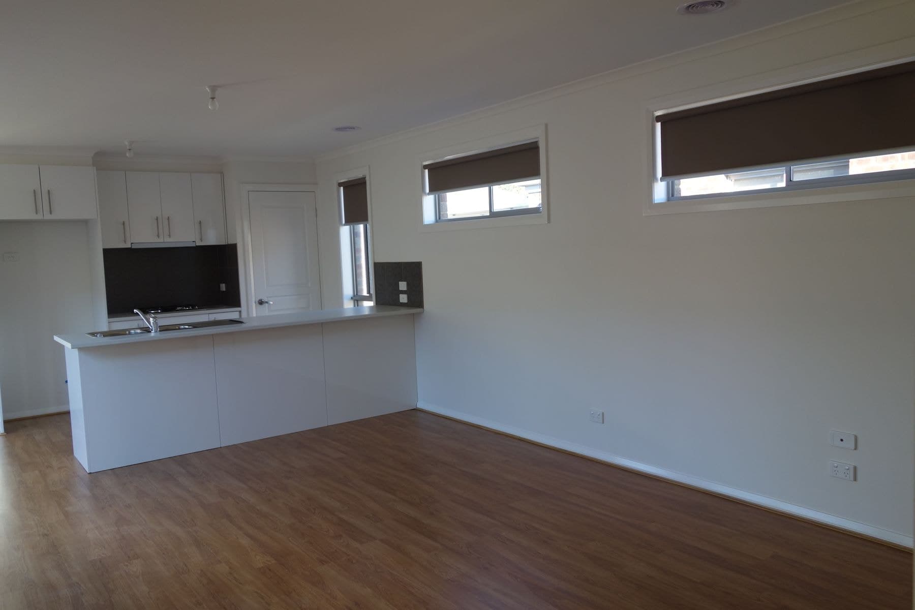 2/16 Outtrim Street, Maryborough VIC 3465, Maryborough - Thumbnail 3