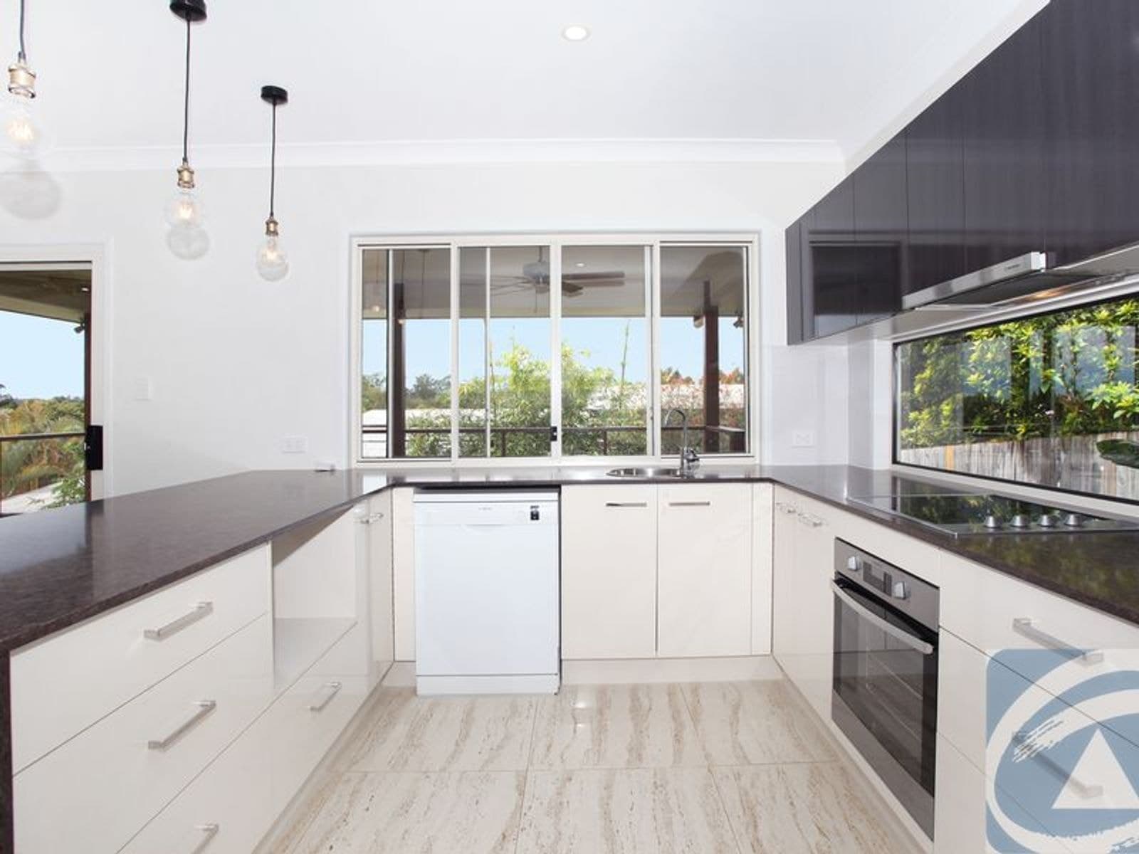 77 Petigrain Avenue, Palmwoods QLD 4555, Palmwoods - Thumbnail 4