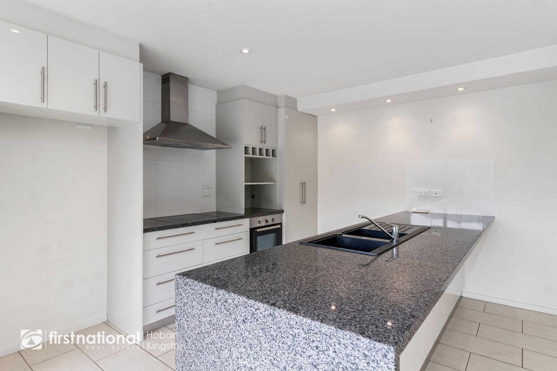 5/10 Denison Street, Kingston TAS 7050, Kingston - Thumbnail 4