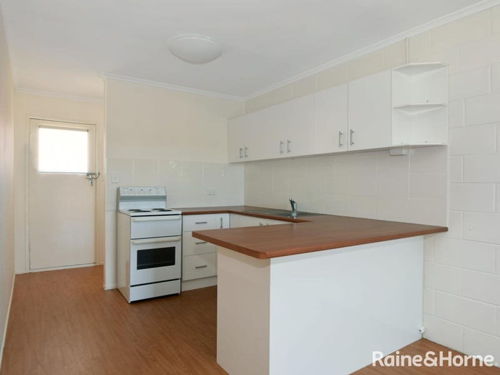 3/123 South Street, Centenary Heights QLD 4350, Centenary Heights - Thumbnail 2