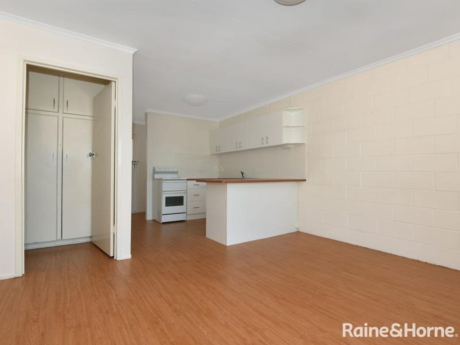 3/123 South Street, Centenary Heights QLD 4350, Centenary Heights - Thumbnail 4
