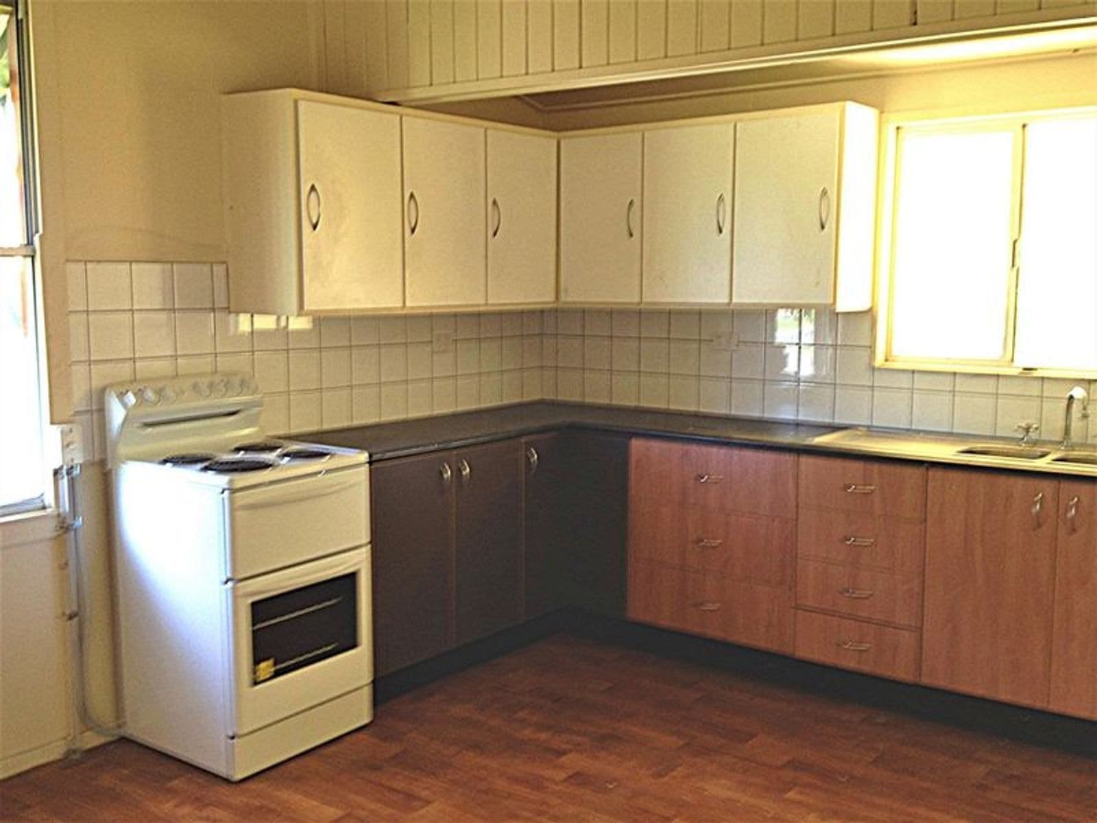 11 Alexandra Street, Bundaberg East QLD 4670, Bundaberg East - Thumbnail 2