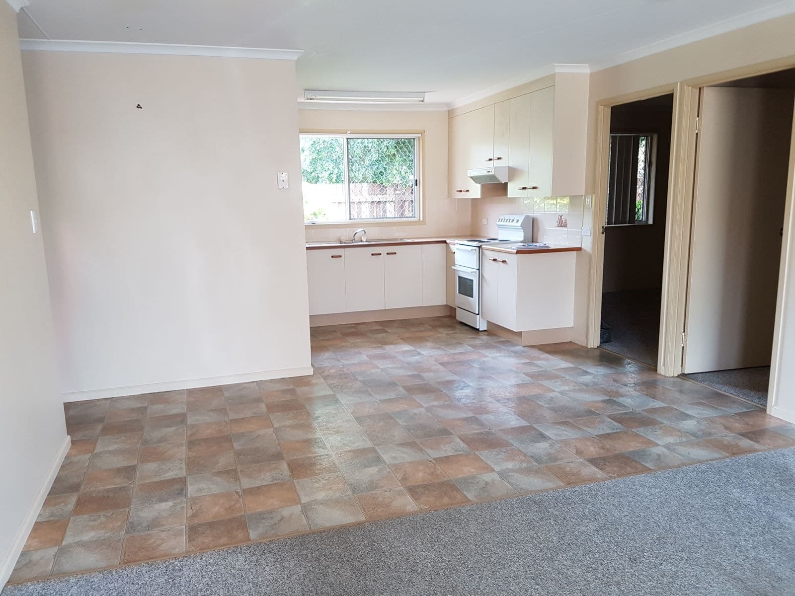 4/16 Bingera Street, Bundaberg West QLD 4670, Bundaberg West - Thumbnail 2