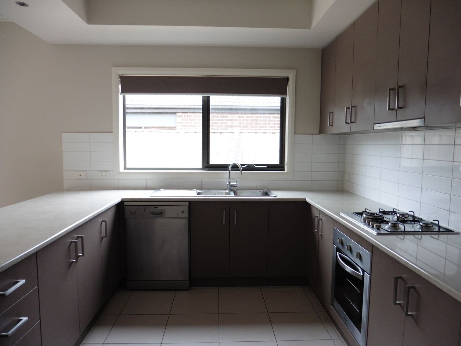 27 Seychelles Street, Point Cook VIC 3030, Point Cook - Thumbnail 6