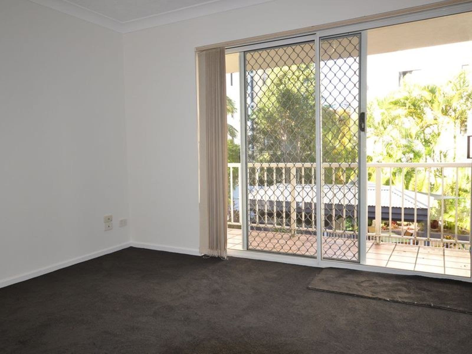 13/33 Cypress Avenue, Surfers Paradise QLD 4217, Surfers Paradise - Image 1